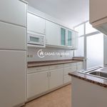 Rent 3 bedroom apartment of 110 m² in Vila Nova de Gaia