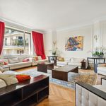 Appartement de 200 m² avec 7 chambre(s) en location à Paris