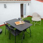 Rent 1 bedroom apartment of 65 m² in València