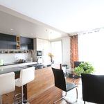 Rent 2 bedroom apartment of 75 m² in Puteaux