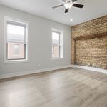 Rent 2 bedroom apartment of 800 m² in Chicago