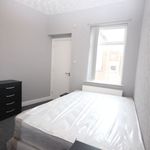 Rent 4 bedroom apartment in Salford