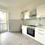 Affitto 3 camera appartamento di 65 m² in Vercelli