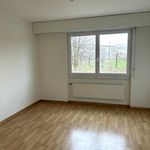 Schöne 3 Zimmer Wohnung in Bahnhofsnähe, mit neuer Küche und Balkon
