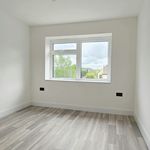 Rent 3 bedroom apartment in Purley