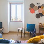 Rent 2 bedroom apartment of 70 m² in Portela