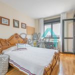 Rent 3 bedroom apartment of 89 m² in Oviedo