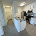 Rent 1 bedroom apartment in North Hollywood