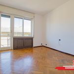 Affitto 2 camera appartamento di 120 m² in Oleggio