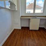 Rent 3 bedroom apartment of 58 m² in Petit-Couronne
