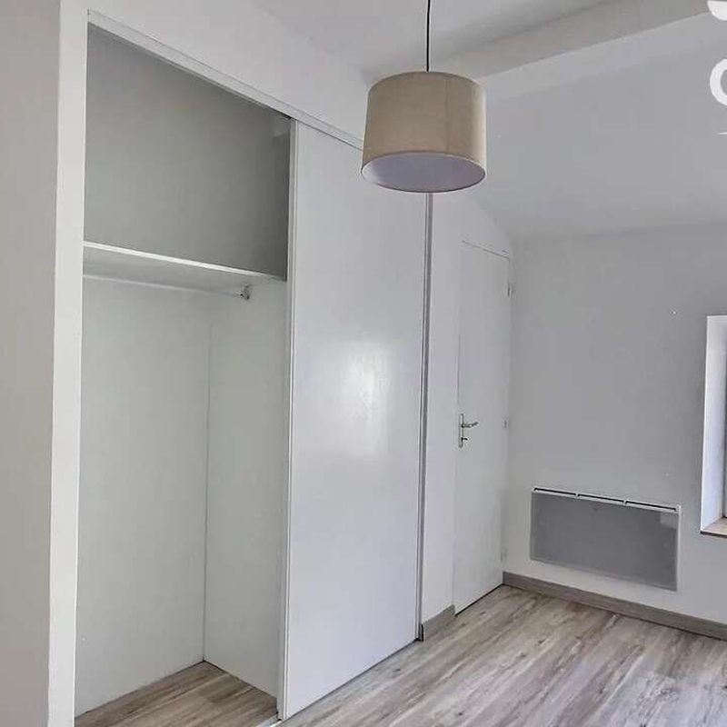 Location appartement 2 pièces 56 m² Le Teil (07400)