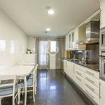 Rent 4 bedroom apartment of 219 m² in Valencia