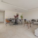 Alquilo 3 dormitorio casa de 347 m² en Madrid