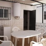 Rent 3 bedroom house in Sevilla