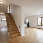 Rent 6 bedroom house of 460 m² in Praha
