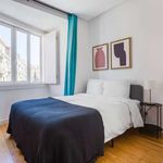 Rent 3 bedroom apartment of 2 m² in Lisboa