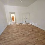 Rent 5 bedroom apartment of 90 m² in Ancona