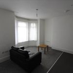 Rent 2 bedroom house in  Morris Road Upper flat - Polygon