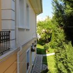 Rent 4 bedroom apartment of 185 m² in Budapest