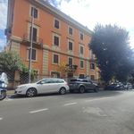 Affitto 5 camera appartamento di 218 m² in Roma