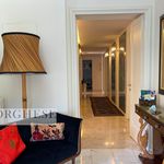 Rent 3 bedroom apartment of 170 m² in Roma