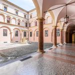 Rent 4 bedroom apartment of 124 m² in Bologna