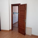 Rent 5 bedroom house of 200 m² in Oviedo