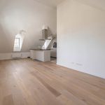 Rent 1 bedroom apartment of 68 m² in Lasne