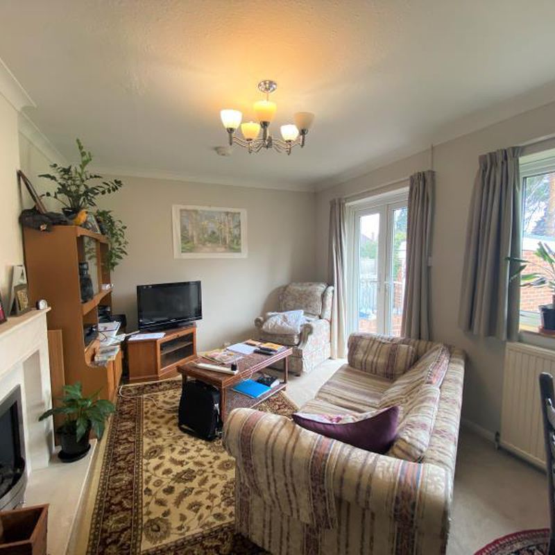3 bedroom Bungalow for rent in Woking Maybury