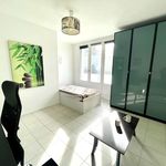 Rent 4 bedroom apartment of 76 m² in Rennes