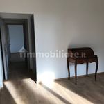 Affitto 5 camera appartamento di 130 m² in Grottaferrata