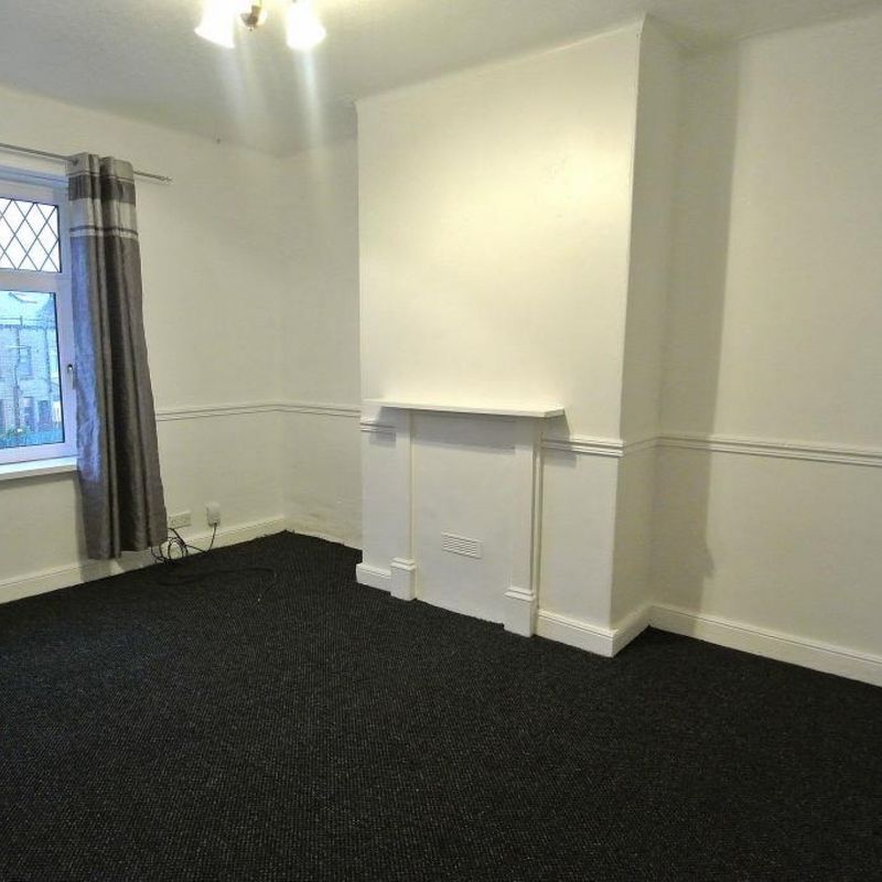 2 bed House - Terraced To Let in 
	 in Wellington Street, Lindley, Huddersfield Oakes