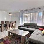 Rent 5 bedroom apartment of 108 m² in Paris