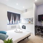 Rent 1 bedroom apartment of 56 m² in Milano