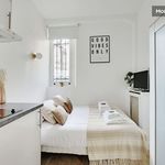 Rent 1 bedroom apartment of 10 m² in Paris 7e Arrondissement