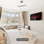 Rent 4 bedroom house in Solihull