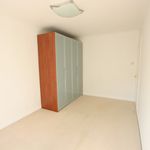 Rent 5 bedroom house in Pinner