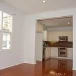 Rent 3 bedroom apartment of 120 m² in Irvine