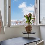 Rent 3 bedroom apartment of 140 m² in Paris