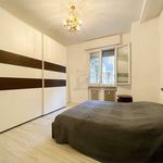 Affitto 5 camera appartamento di 75 m² in Modena