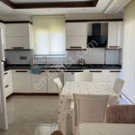 Rent 5 bedroom house of 180 m² in Aydın