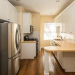 Rent 3 bedroom apartment of 146 m² in Bronxville