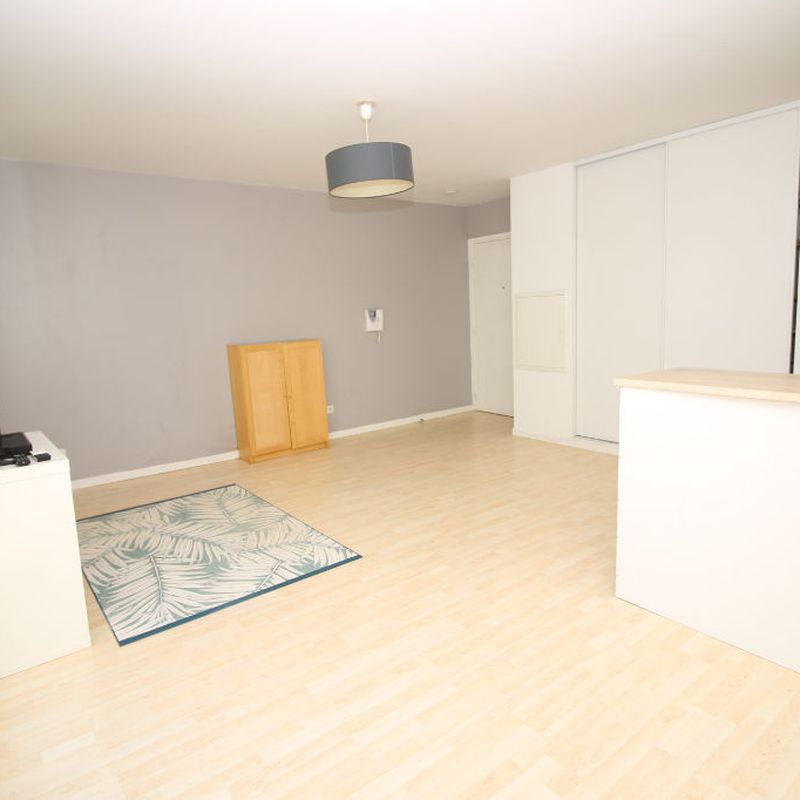 Location appartement 2 pièces, 44.00m², Carrières-sous-Poissy
