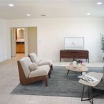 Rent 4 bedroom apartment of 241 m² in Encino