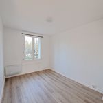 Rent 3 bedroom apartment of 52 m² in Troyes