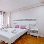 Rent 4 bedroom apartment of 70 m² in Torre del Mar