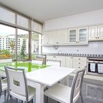 Rent 3 bedroom apartment of 200 m² in São Martinho