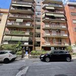Affitto 3 camera appartamento di 100 m² in Pomezia