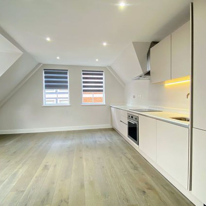 Flat to rent in Moulsham Street, Chelmsford CM2 Great Baddow