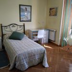 Rent a room of 250 m² in Villanueva de la Cañada
